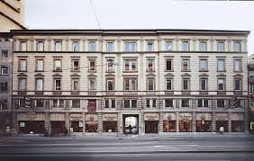 Wir sind auf der suche nach orientalischen, asiatischen und anderen teppichen und textilien. Unternehmen Die Teppich Galerie