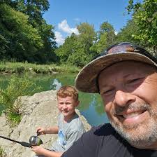 JUST IN: Crews responding to a large fire at a Texas Roadhouse restaurant  in Hamilton. What we know:  https://www.wlwt.com/article/crews-respond-fire-texas-roadhouse-city-hamilton/64649023