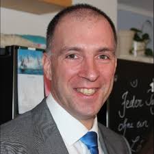 Removing official support for Red Hat Enterprise Linux