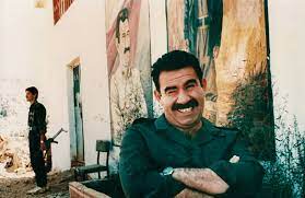 Abdullah öcalan, also known as apo (short for both abdullah and uncle in kurdish), is a kurdish political prisoner and founding member of the militant kurdistan workers' party (pkk). Abdullah Ocalan Aslen Kurt Mu Esi Kesire Yildirim Kimdir