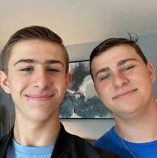 Is anyone having muscle spasms. Omg there so painful 😭