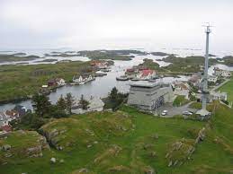 The municipality is an archipelago situated 2 nautical miles (4 km) northwest of the. Kvitsoy Vessel Traffic Service Centre Wikipedia