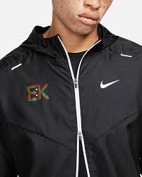 Oct 12, 2019 · eliud kipchoge has become the first athlete to run a marathon in under two hours, beating the mark by 20 seconds. Nike Windrunner Eliud Kipchoge Men S Running Jacket Nike Il