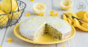 Soganlari hindi eti ile beraber kavuruyoruz ( eger et kokusunu sevmeyenler varsa sogan ile etikavurabilirler etin kokusunu aliyor cünki sogan) Kasekuchen Mit Mohn Backen Macht Glucklich