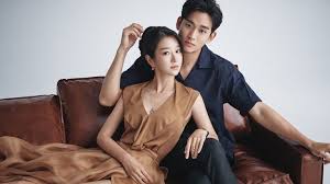 Psycho but it's okay is a fantasy romance drama about a community health worker at a psychiatric ward who lives on 1.8 million won (approximately $1,520) a month and a storybook writer suffering from an antisocial personality disorder. 3 Reasons Why It S Okay To Not Be Okay Is Not Your Typical Netflix K Drama Clickthecity