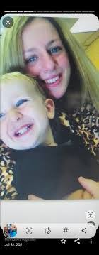 Sam Chenoweth's Instagram, Twitter & Facebook