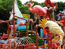 The park itself it quite a way from other tourist areas, so it is never very crowded. For Kids Jurong Bird Park Wildlife Reserves Singapore