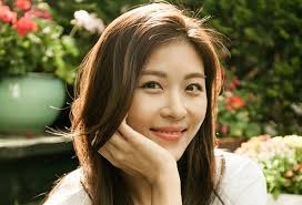 Dù đã bước sang tuổi 40 nhưng Ha Ji Won có bí quyết gì mà vẫn trẻ trung như  gái đôi mươi?