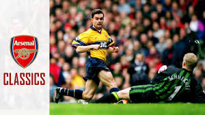 A classic game arsenal take on manchester utd at highbury back in the winter of 1997. Arsenal Classics Manchester United 0 1 Arsenal 1998 Youtube