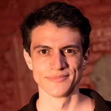 Entre Satán y el Charlatán