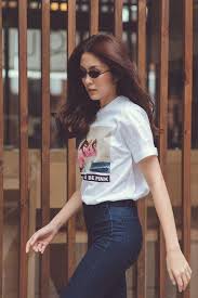 Nữ diễn viên hào hứng khoe tóc ngắn ngang vai cùng nụ cười tươi tắn. Máº¡nh Tay Cáº¯t Ä'i Mai Toc Dai TÄƒng Thanh Ha Ä'a Tráº» Láº¡i Cang Them Tráº»