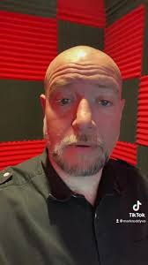 The mighty plott hound and belly rubs equaled pure contentment 💕