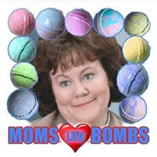 Kristines Shower Inc (@bathbombking)