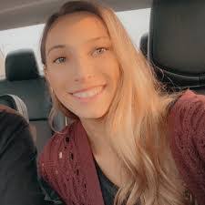 Renee Eckert's Instagram, Twitter & Facebook