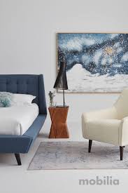 Des Lits Styles Et Des Matelas Ultra Confortables Tout Pour Une Chambre A Coucher De Reve Trouvez En 2020 Decoration Interieure Chambre A Coucher Decoration Maison
