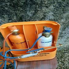 Autant prendre le 1er prix leroy merlin ou casto encore moins cher. Chalumeau Soudage Offres Mai Clasf