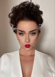 16 Super Easy Halloween Makeup Ideas