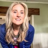 Eileen Charlton's Instagram, Twitter & Facebook