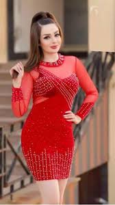 فساتين سهرة فساتين مخمل احمر فساتين شيفون فساتين مع استراس اجمل فساتين سهرة قصيرة وطويلة من موقع ايت In 2020 Parisian Style Celebrity Style Kendall Jenner Style
