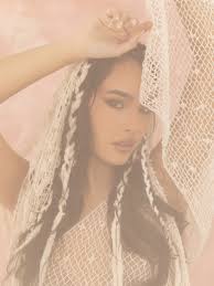 Muy feliz de haber sido parte del vídeo "Eighties Romance" de  @mattyhealy_wannabe Nos encargamos del vestuario de @dulcineaia ✨⚡🌸  ⚡Producción: Xime Zarratea Gabriela Monroy ⚡DF: Diego Sarubbi ⚡Gaffer: Paul  Chaparro ⚡Arte: Silvana