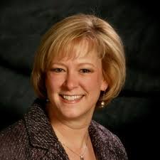 Amanda Littell's Instagram, Twitter & Facebook