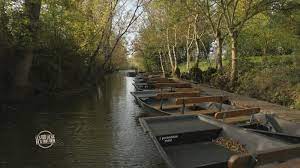 Elles seront également utilisées sous réserve des options souscrites, à des fins de ciblage publicitaire. Replay Les 100 Lieux Qu Il Faut Voir Les 100 Lieux Qu Il Faut Voir La Vendee Des Sables D Olonne Au Marais Poitevin Du France 5
