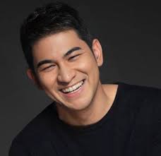 Team Shakira's C.Perkins Official and Kris Thomas entered the Battles ring,  and both left winners with a surprise Usher steal! See their reaction:  http://youtu.be/LsVaYCxUa4w