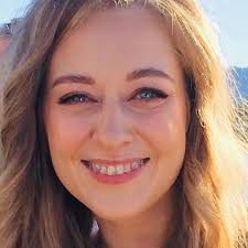 Voices Of Impact: Empowering Stories From Female Visionaries And  Entrepreneurs