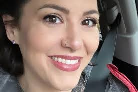 Laura Baxley's Instagram, Twitter & Facebook