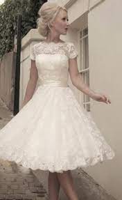 40 Super Ideas Wedding Dresses Vintage 50s Vow Renewals Short Lace Wedding Dress Wedding Dress Vintage Sleeves Trendy Wedding Dresses