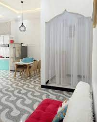 Iya aku tau gak layak dan gak boleh, tapi aku merasa sedih dan terpukul kalau aku harus ninggalin sholat. 6 Ruang Sholat Minimalis Di Rumah Yang Mengispirasi