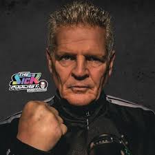 Tim Stapleton (@Bluce_Reee)