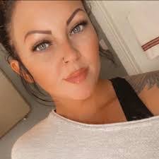 Kayla Hutcheson's Instagram, Twitter & Facebook