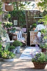 Brilliant Shabby Chic Patio Ideas 17 Shab Chic Garden For Romantic Feel House Design And Decor Shabby Chic Patio Garden Spaces Cottage Garden