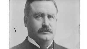 Watch Mount Rushmore