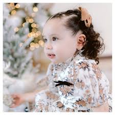 _ 24 meses ya oficialmente una niña 🫰un ser humano único , mi no tan  pequeña parlanchina 🤍te amo, gracias por elegirme! ✨