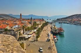 Hrvatska) is a mediterranean country that bridges central europe and the balkans. Onde Ficar Em Split Croacia Melhores Hoteis Em Split E Trogir