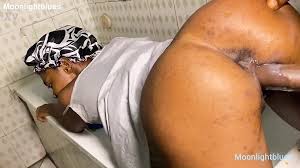 Siyah tatlı amcık büyük yarak alıyor