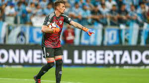 El arquero de river manifestó cuál fue la intervención que más disfrutó debajo de los tres palos del equipo de gallardo: El Representante De Armani Que La Gente De River Se Quede Tranquila As Argentina