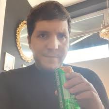 Who are some actors and actresses that you are tired of seeing nowadays?