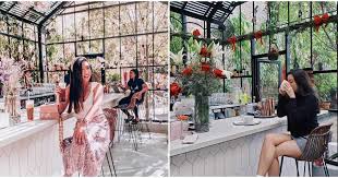 Secret Garden Bar In Houston Is The Most Magical Place To Get Drinks Narcity In 2020 Secret Garden Greenhouse Bar Garden Bar