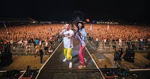 Thirty seconds to mars is an alternative rock band from los angeles, ca formed in 1998. Thirty Seconds To Mars