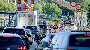 There may be different restrictions in place in different parts of denmark, so check before travel in case they affect your trip. Corona Krise An Der Grenze Zu Danemark Staut Es Sich Schon