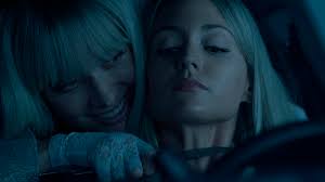 Her emergence as the show's new superhero happened after she found batwoman's suit at the site of a plane crash in which kate kane (ruby. Batwoman Season 2 Episode 2 Recap Gotham S New Hope