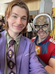 Met the guy who Wonder Woman was caught eye f-ing. : r/DC_Cinematic