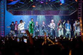 Không biết nói gì ngoài lời cảm ơn 🥲 Khóc xong rồi cất poster năm sau gặp  lại đông đủ hơn thế này nữa nhé 🫠