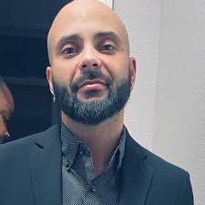 Jon Salter's Instagram, Twitter & Facebook