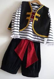 Hook Une Rose Sur La Lune Deguisement Pirate Enfant Costume De Pirate Deguisement Enfant