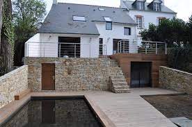Content updated daily for house facade renovation. Avant Apres Renovation D Une Maison Des Annees 70 A L Ile Aux Moines Par Agnes Vermod Domozoom Com