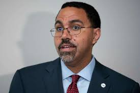 Book event cancellation prompts urgent exchange between SUNY leaders